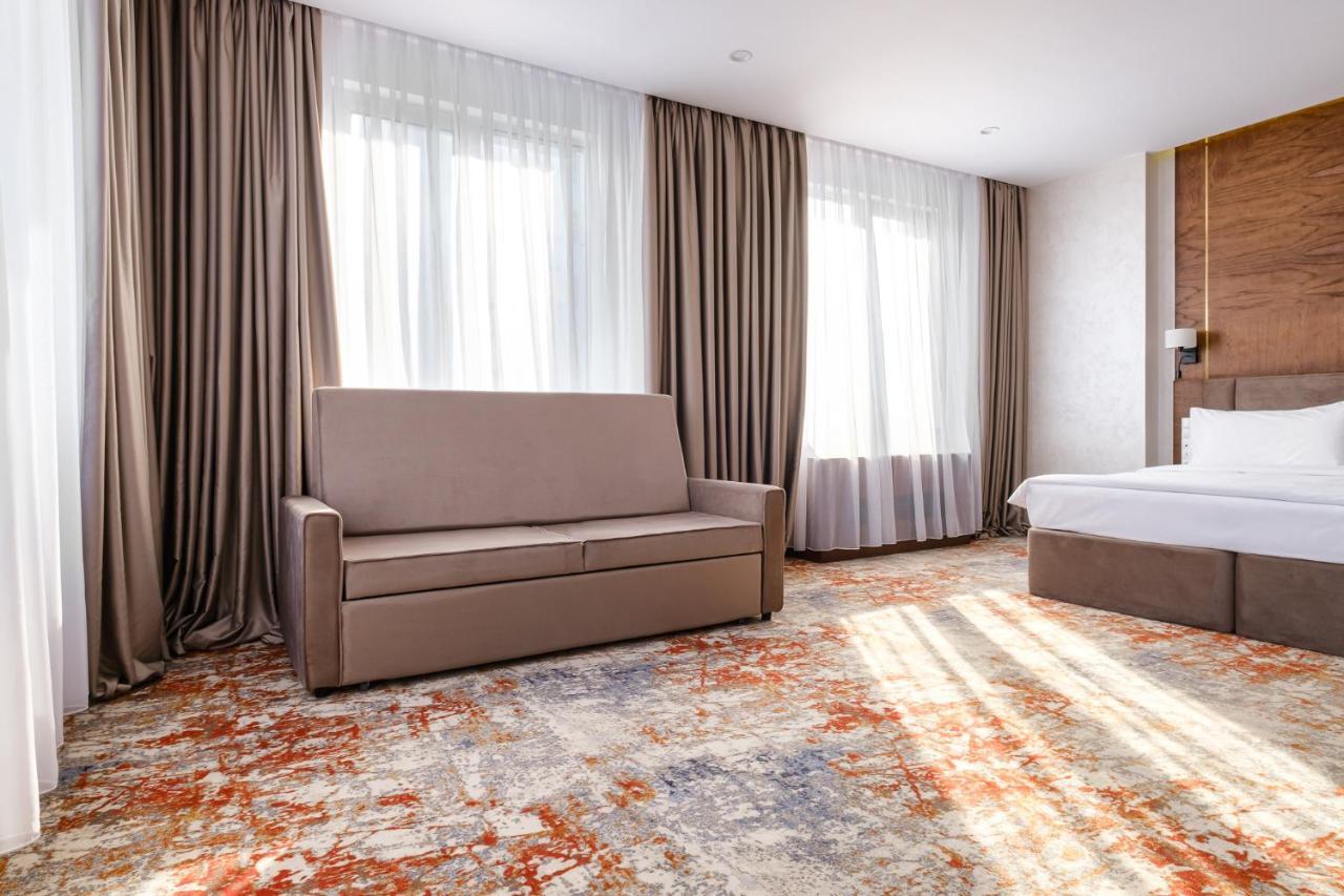 Grand Mildom Hotel Almaty Exterior foto
