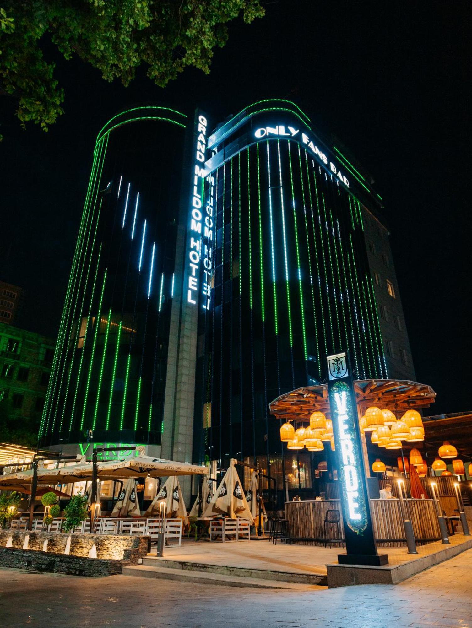 Grand Mildom Hotel Almaty Exterior foto